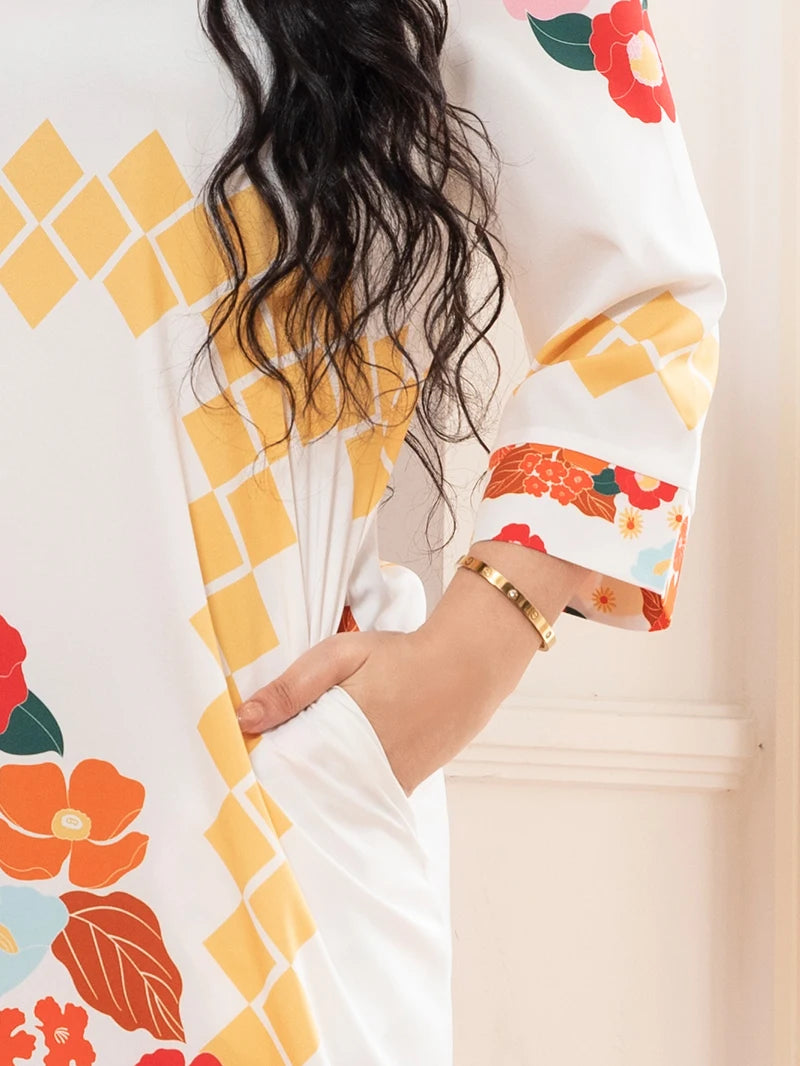 2025 Spring New Arrival: Sweet Vacation-Style V-Neck Floral Color-