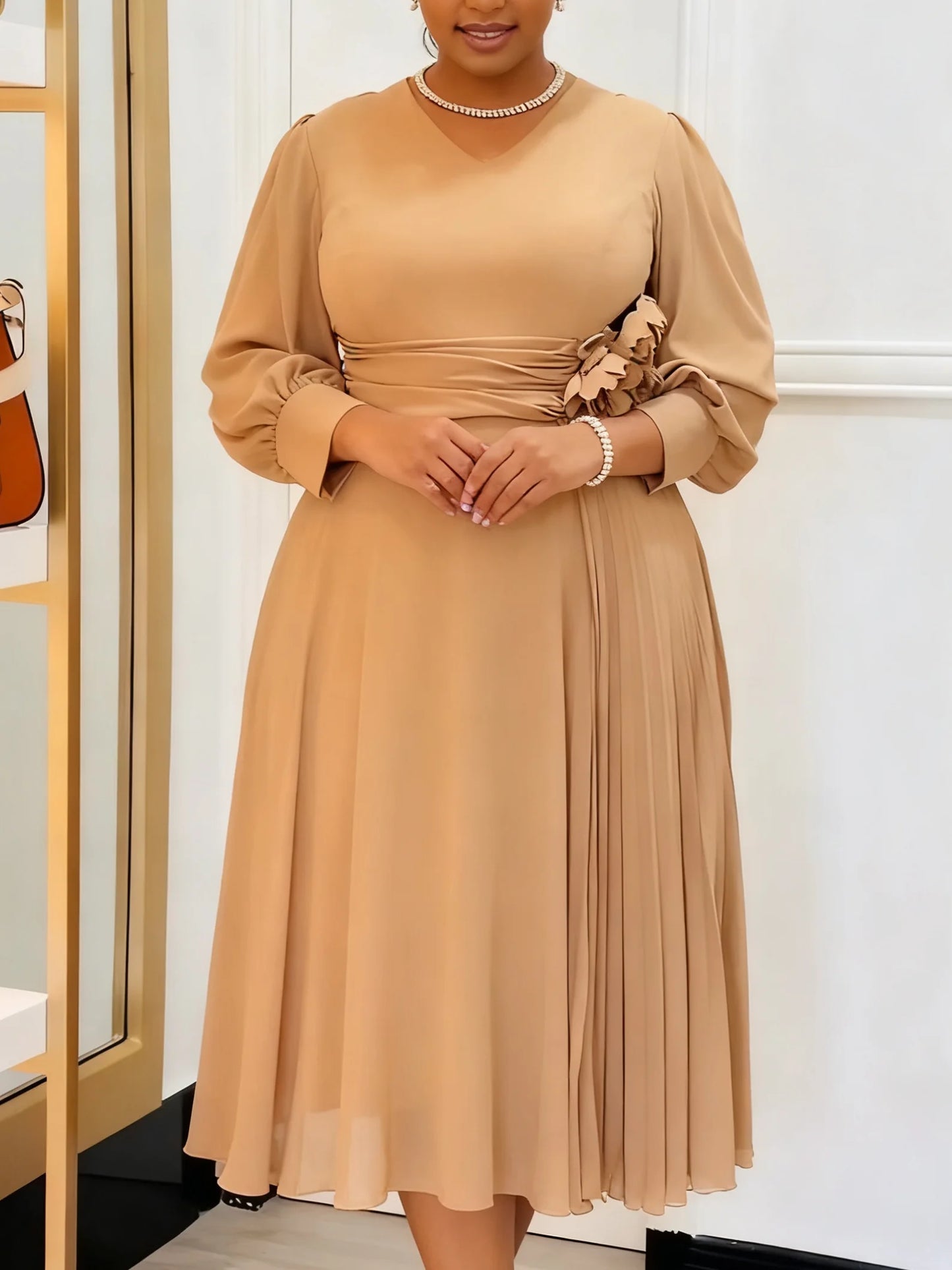 Ladies V-neck bridesmaid dress, pleated formal A-line dress, wedding bridesmaid dress