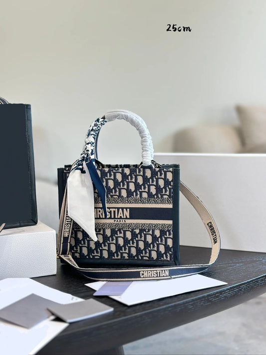 Large Capacity Premium 2025 Fashion Handbag New Shopping Bag