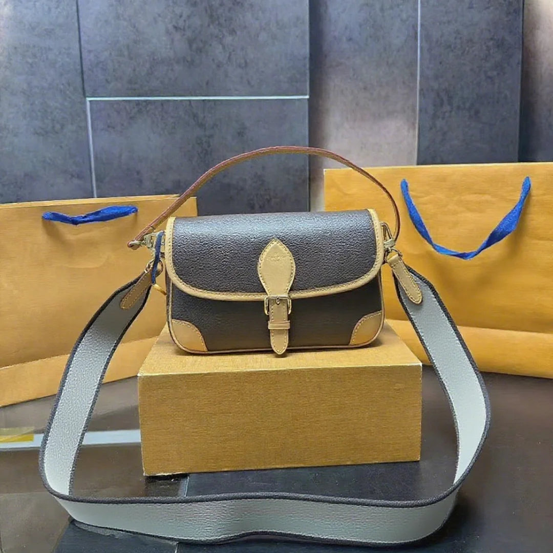 Elegant Old Style Textured Handbag Crossbody Bag For Women