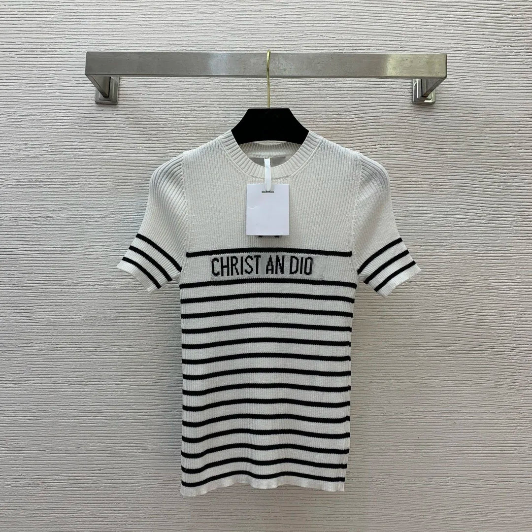 Women's Casual T-Shirts Fashionable Comfortable Top Tees Clothing Wear