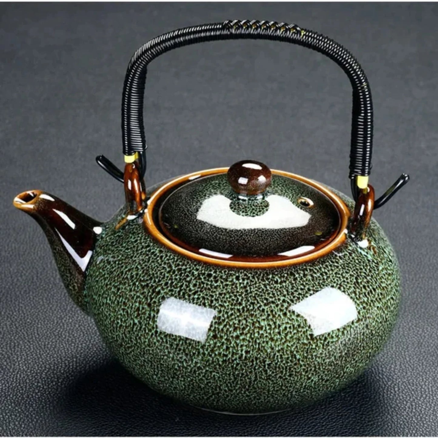 Large Capacity 700ml Ceramics Teapot with Infusers, Ideal for Puer Tea and Coffee, Elegant Tea Cup Set, High-Quality Coffeeware