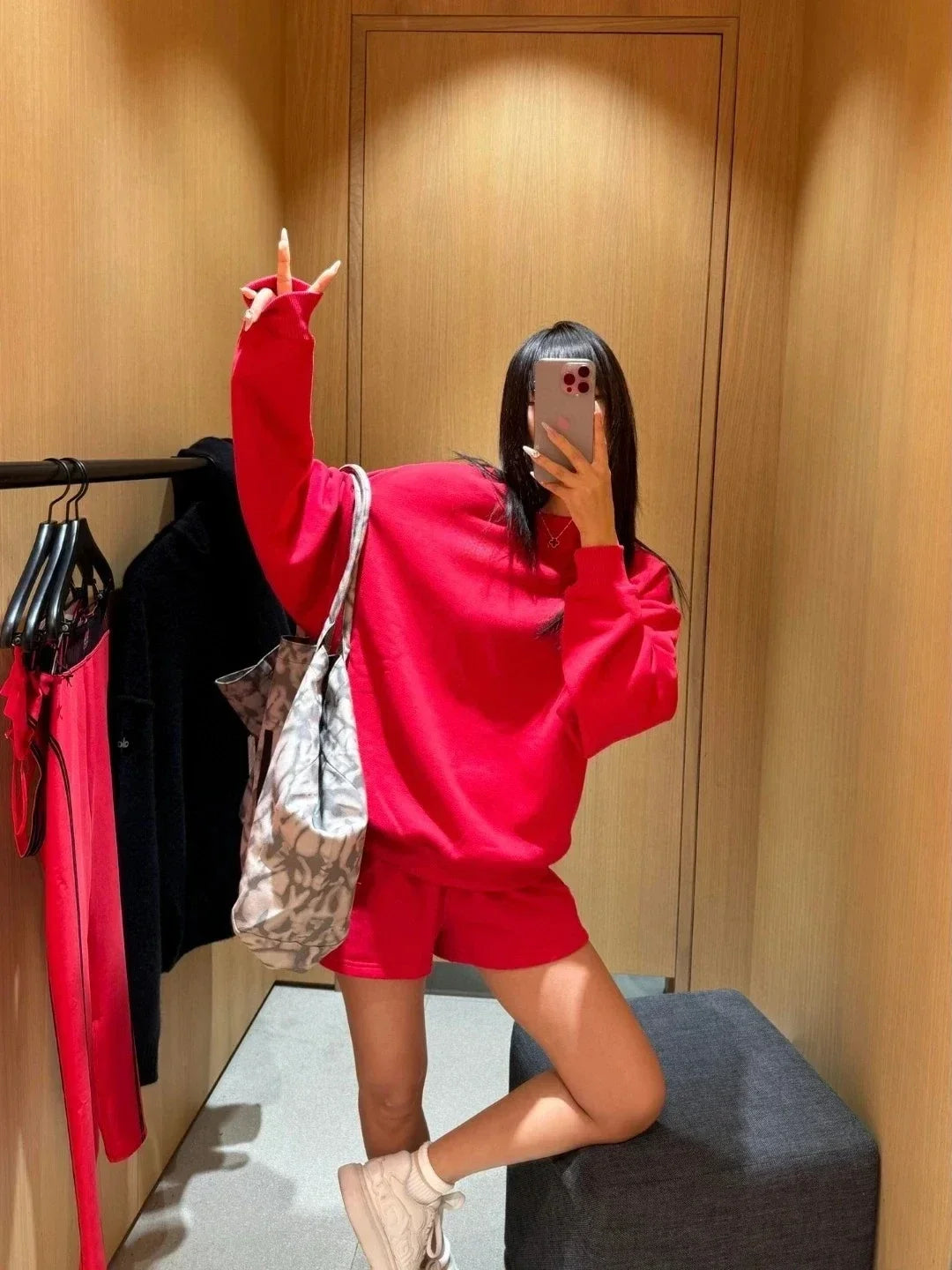 Long-sleeved Pullover Women Black Sports O-neck Korean Oversized Hoodie Tops