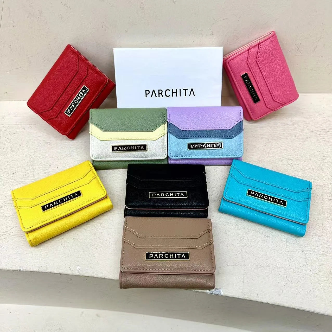 Classic Letter Wallet Handbag Fashion Tote for Going Out