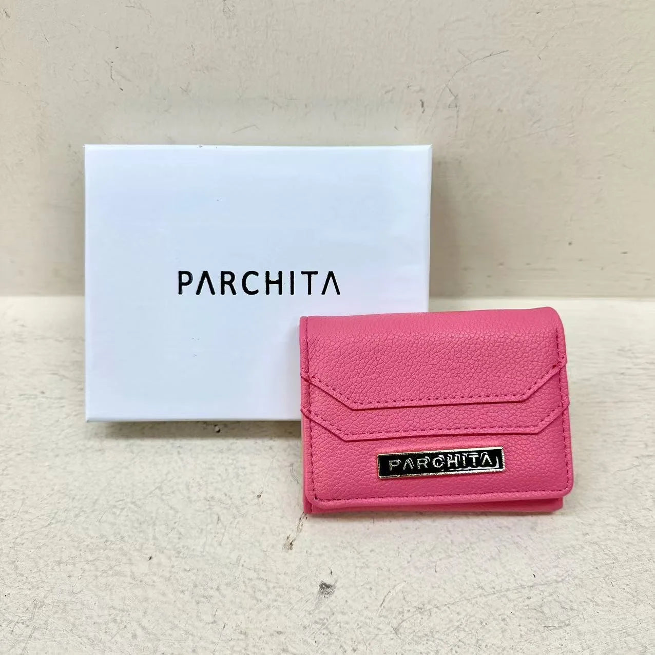 Classic Letter Wallet Handbag Fashion Tote for Going Out