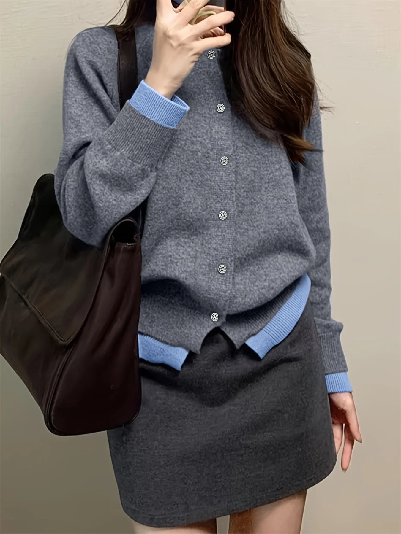 Autumn and Winter New Fashion Woman Sweater Gray Soft Knitted Sweater Top Casual