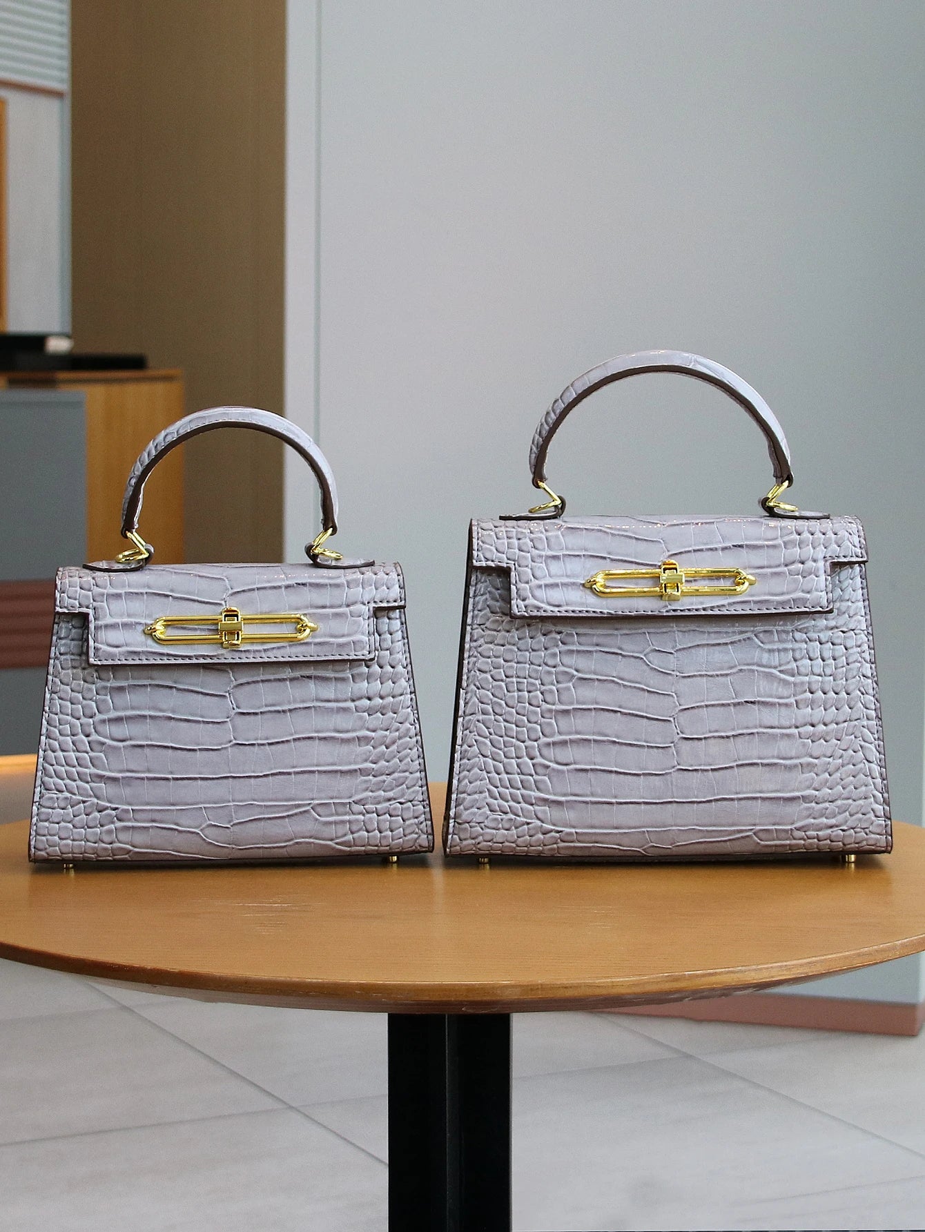 2026 high-end portable fashion handbag temperament bag crocodile pattern handbag