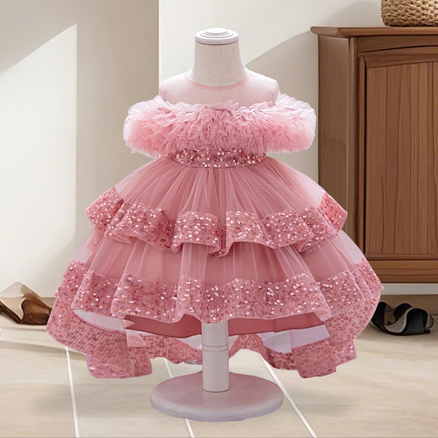 Princess Dress with Tulle Skirt and High-Low Hemline Perfect for Birthday Parties and Weddings