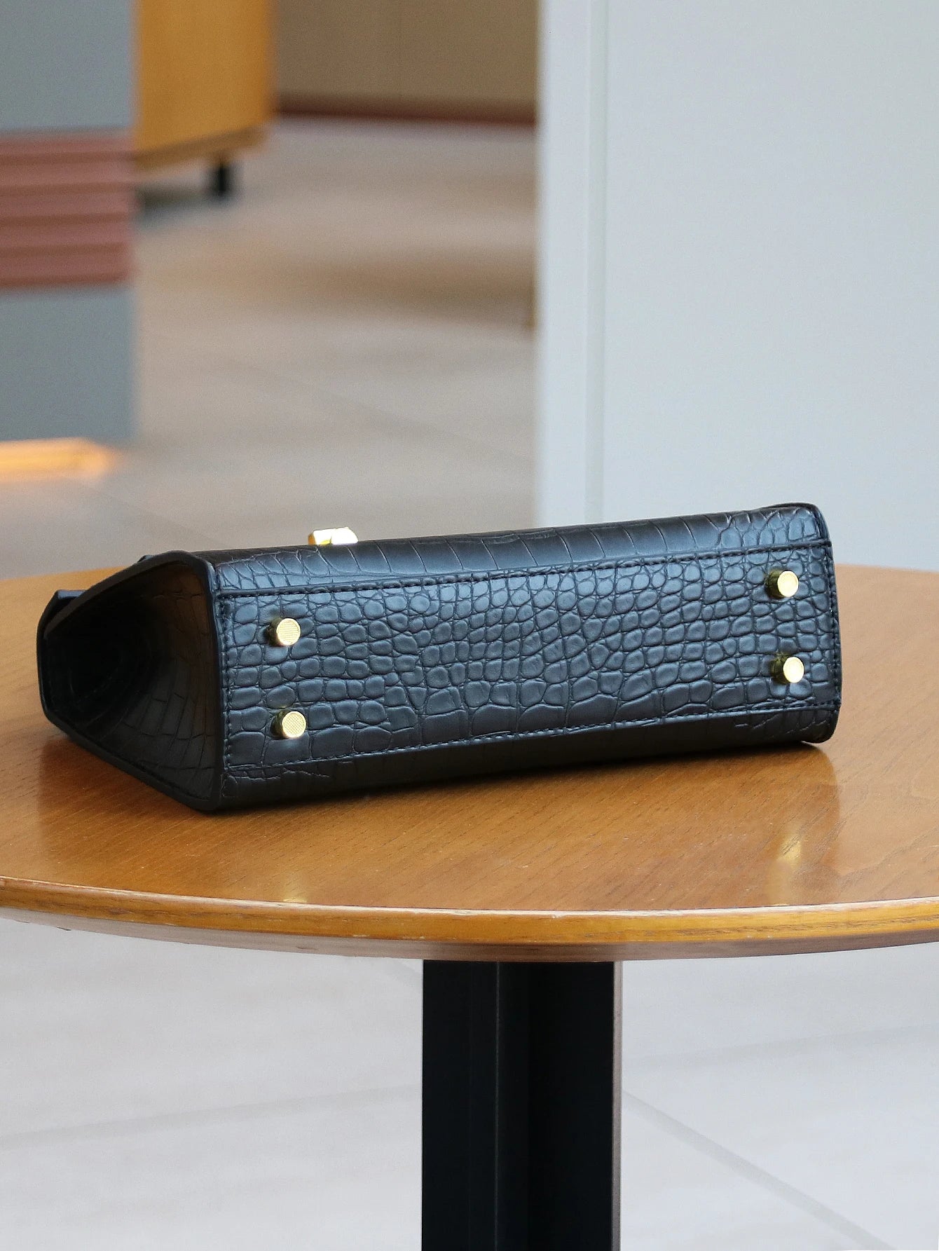 2026 high-end portable fashion handbag temperament bag crocodile pattern handbag