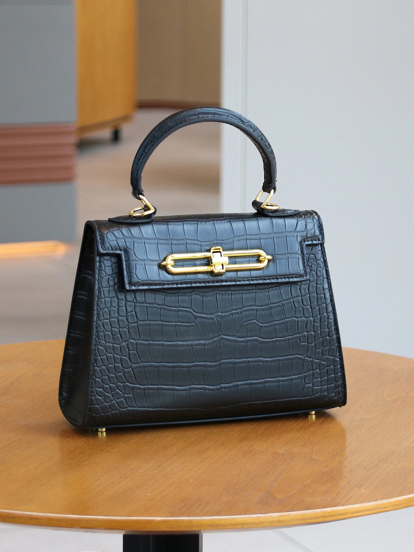 2026 high-end portable fashion handbag temperament bag crocodile pattern handbag