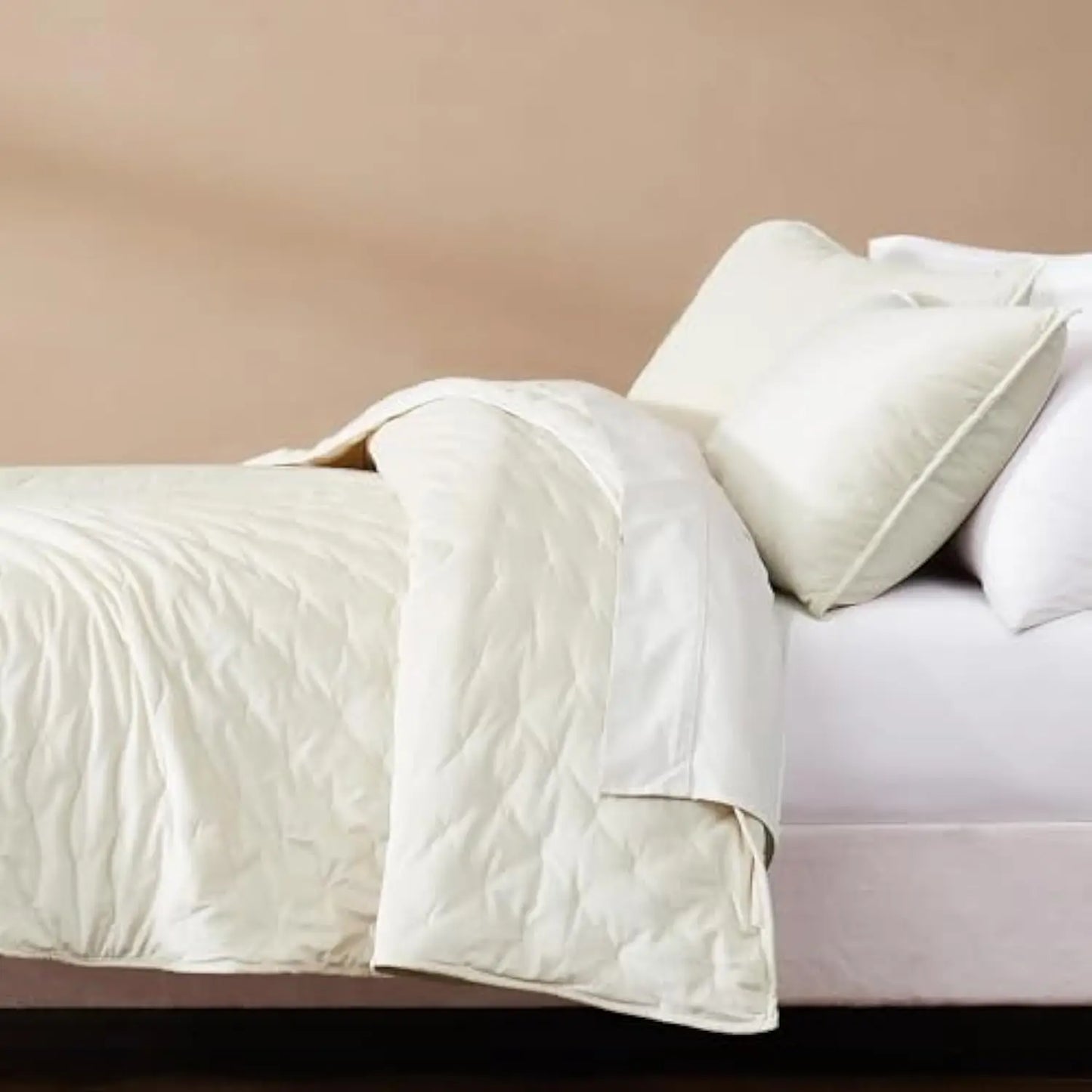 - Quilt Set, 3-Piece Cozy Velvet Bedding with Matching Shams, Embroidered Stitch Design