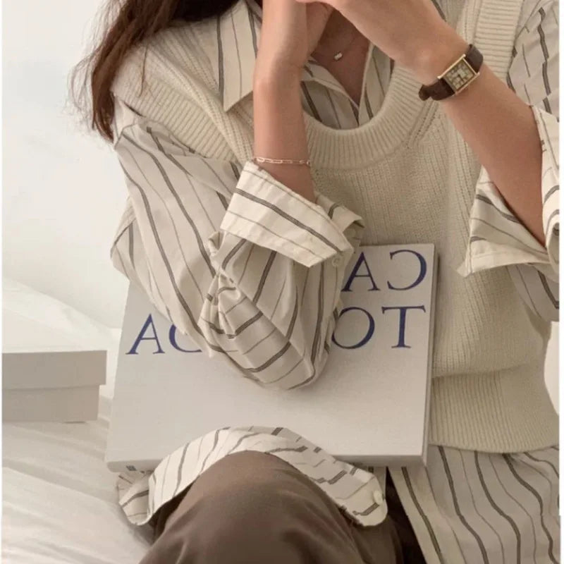 Spring and autumn new vertical striped shirt long sleeve
