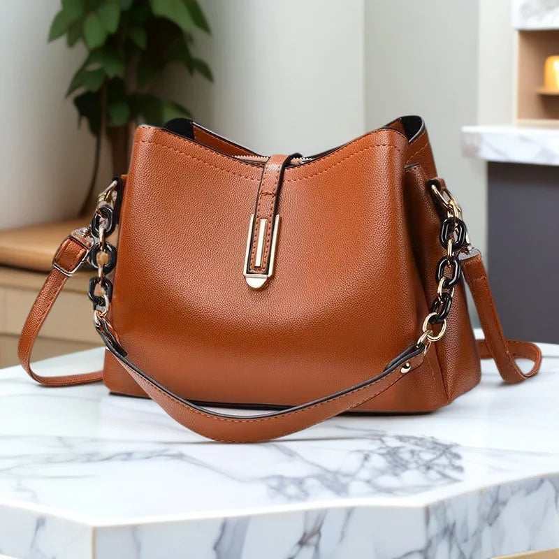 Trendy Minimalist Design Women’s Handbag – Stylish & Versatile Shoulder & Crossbody Bag